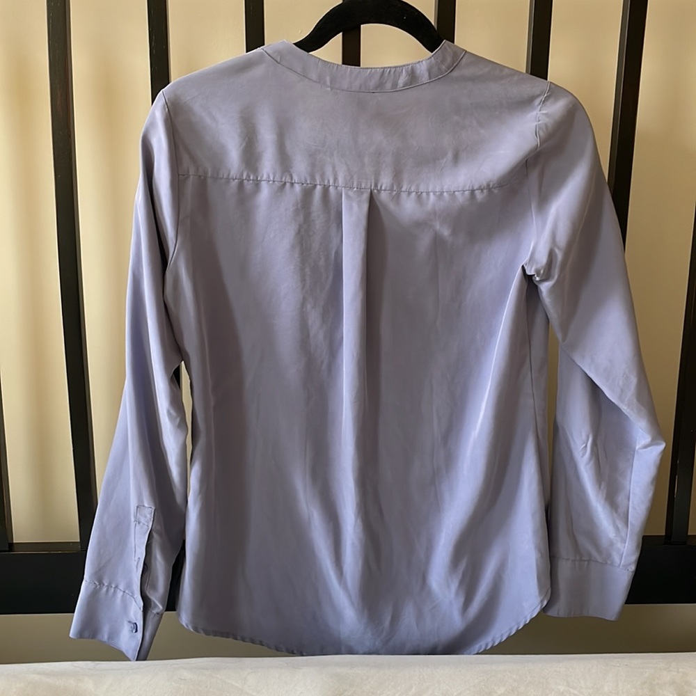 ✨EXPRESS PORTOFINO SHIRT✨ - Picture 3 of 6
